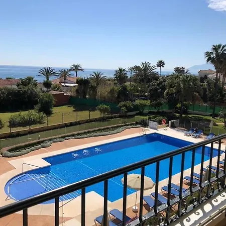 Casa Con Vistas En Marbella. Hacienda Playa Marbella